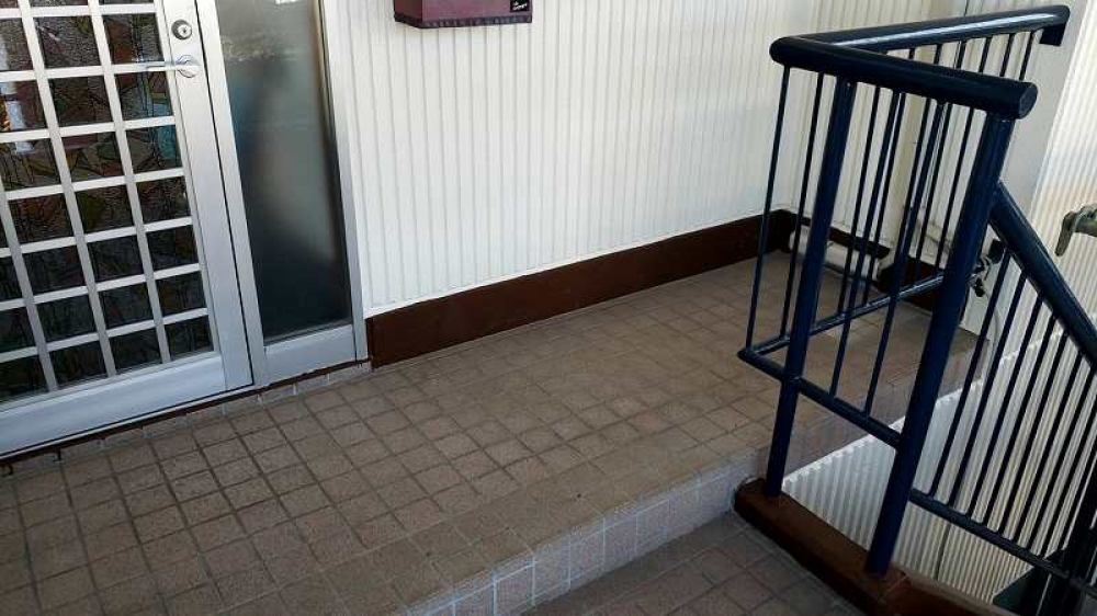 防滑シート工事（雨漏れ修理）